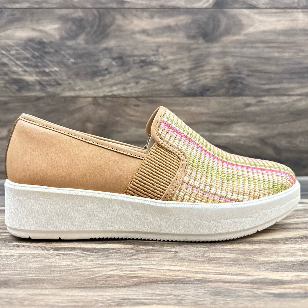 NIB Clarks Layton Petal 8.5W WIDE Slip On Comfort Sneakers Light Tan Combo - Picture 5 of 11
